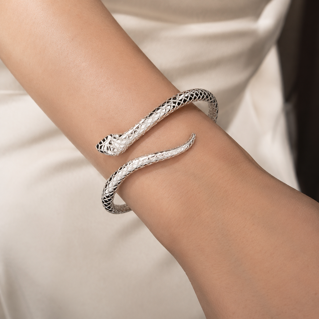 Bracciale Rigido Serpente - Elegante e Raffinato